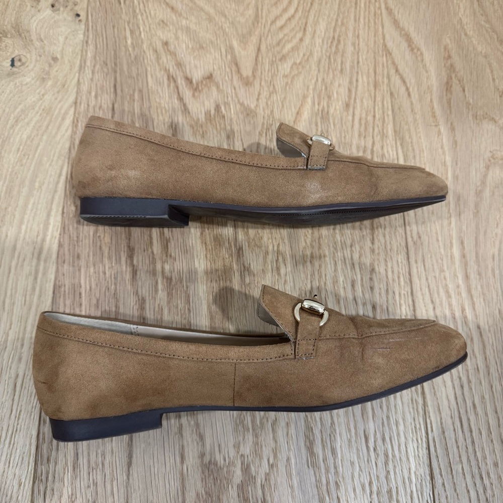 Loft faux suede horse bit loafers Tan. Size 7 - Picture 8 of 11